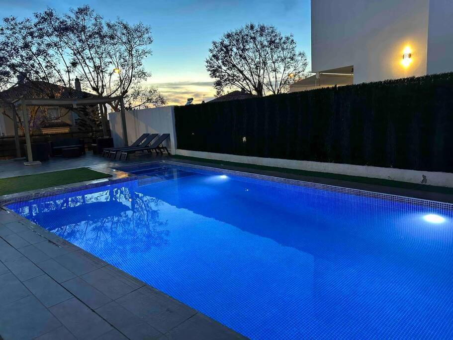 Modern 5-Bedroom Villa With Pool Montequinto Exteriör bild